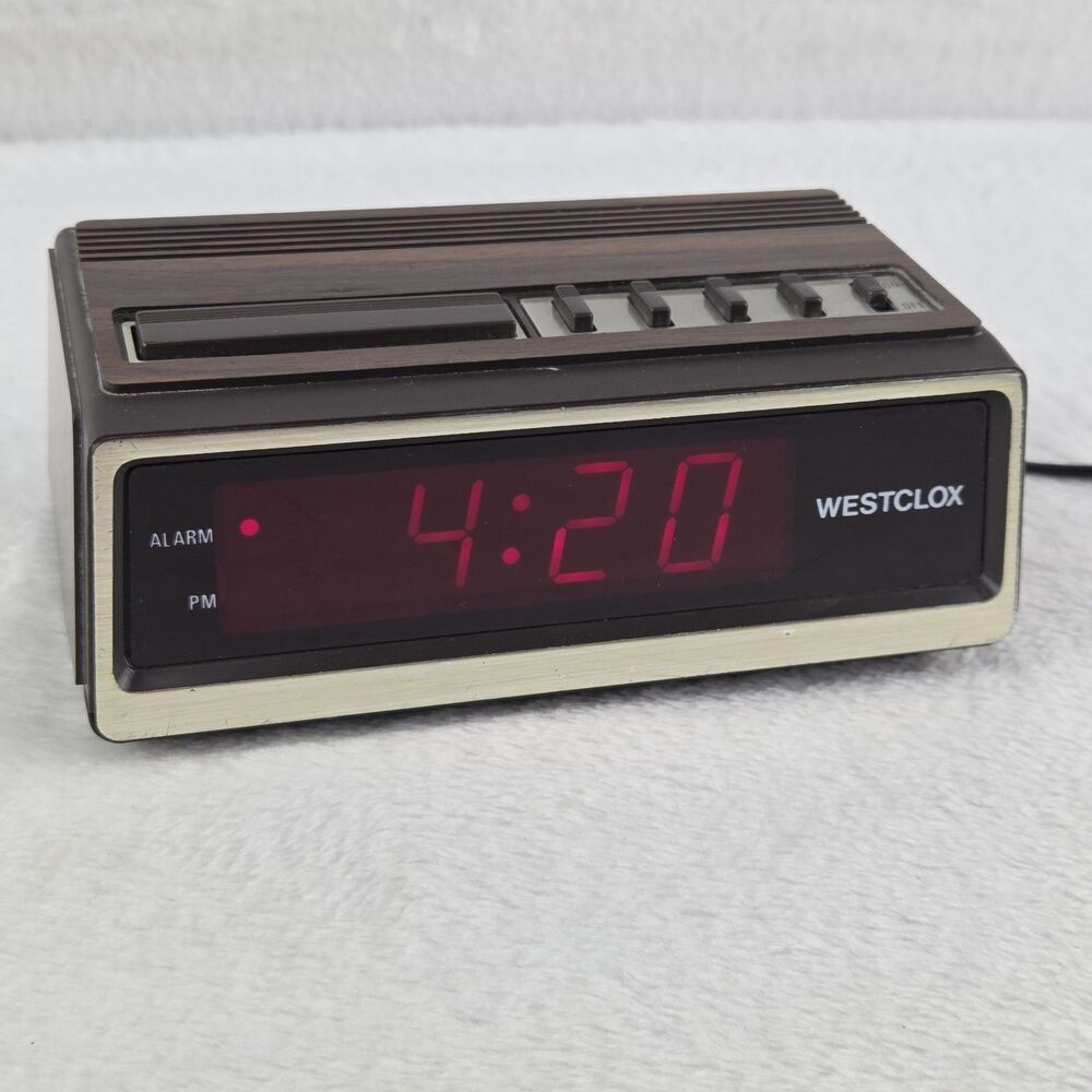 Vintage Westclox Digital Alarm Clock Wood Grain Model 22648 Tested & Working